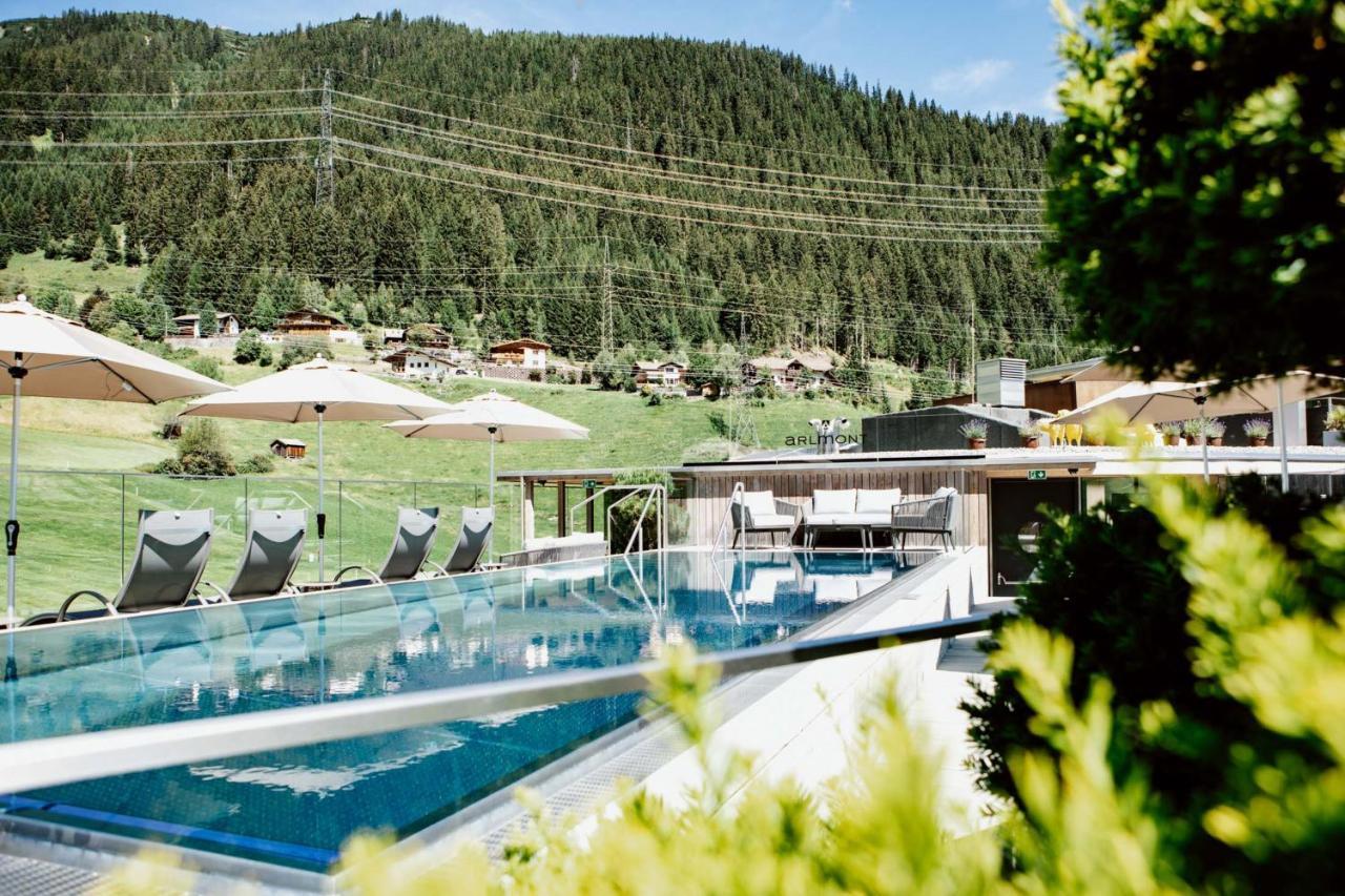 Hotel Arlmont 4 Stern Superior Санкт-Антон-ам-Арльберг Экстерьер фото