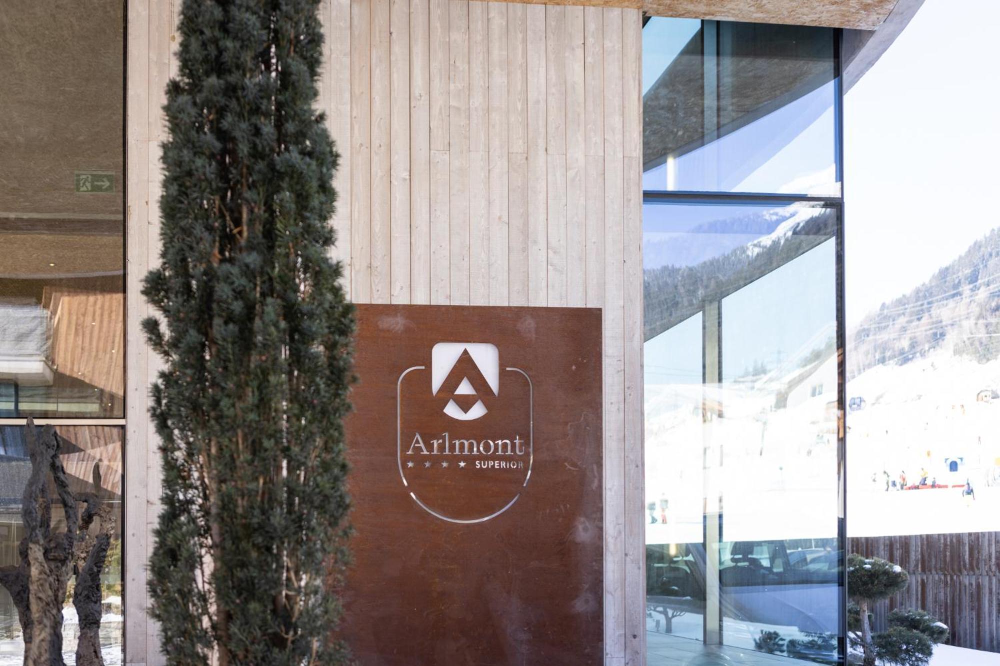 Hotel Arlmont 4 Stern Superior Санкт-Антон-ам-Арльберг Экстерьер фото